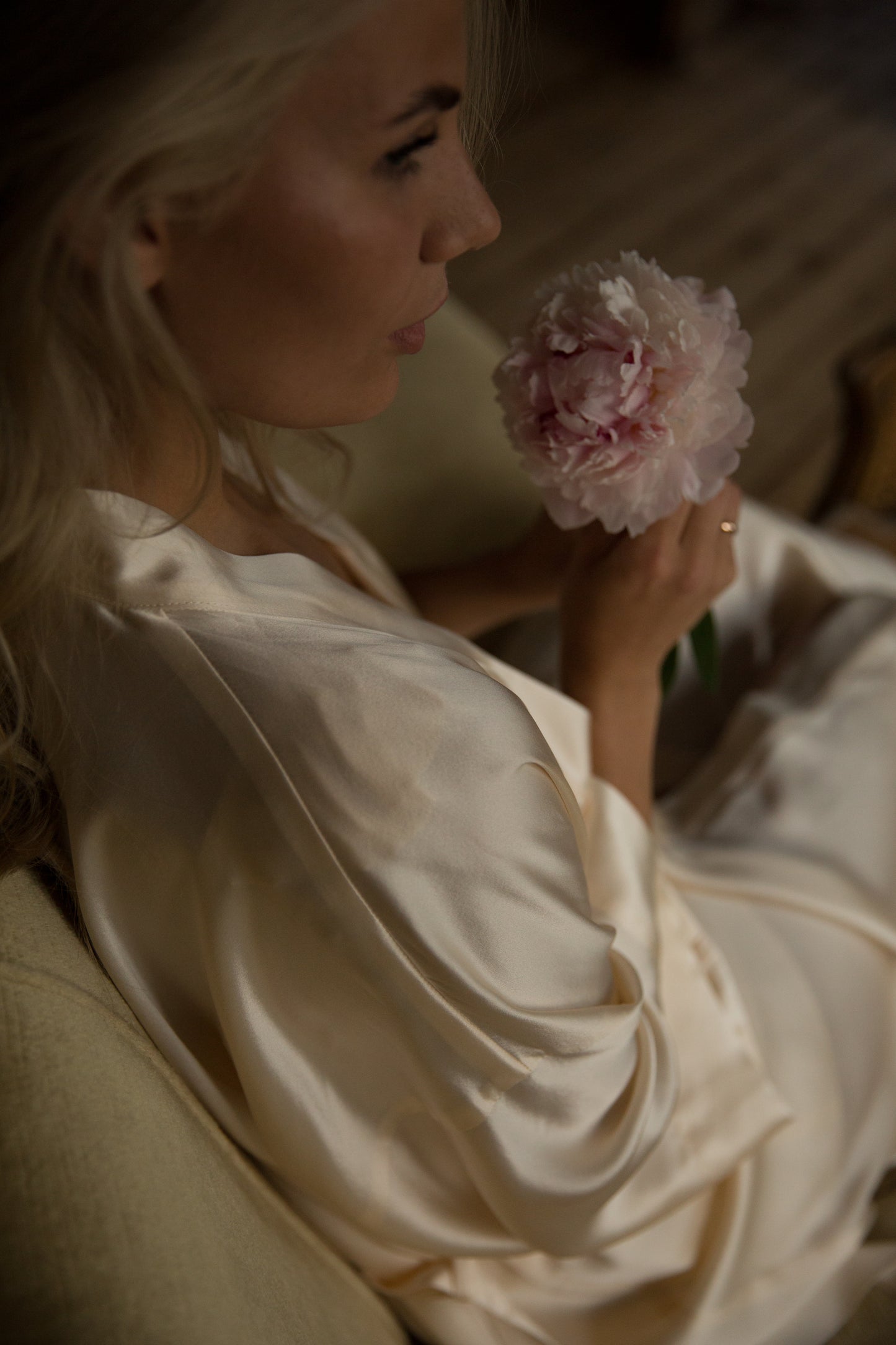 Kimono stila maxi garuma zīda halāts, šampanieša krāsā