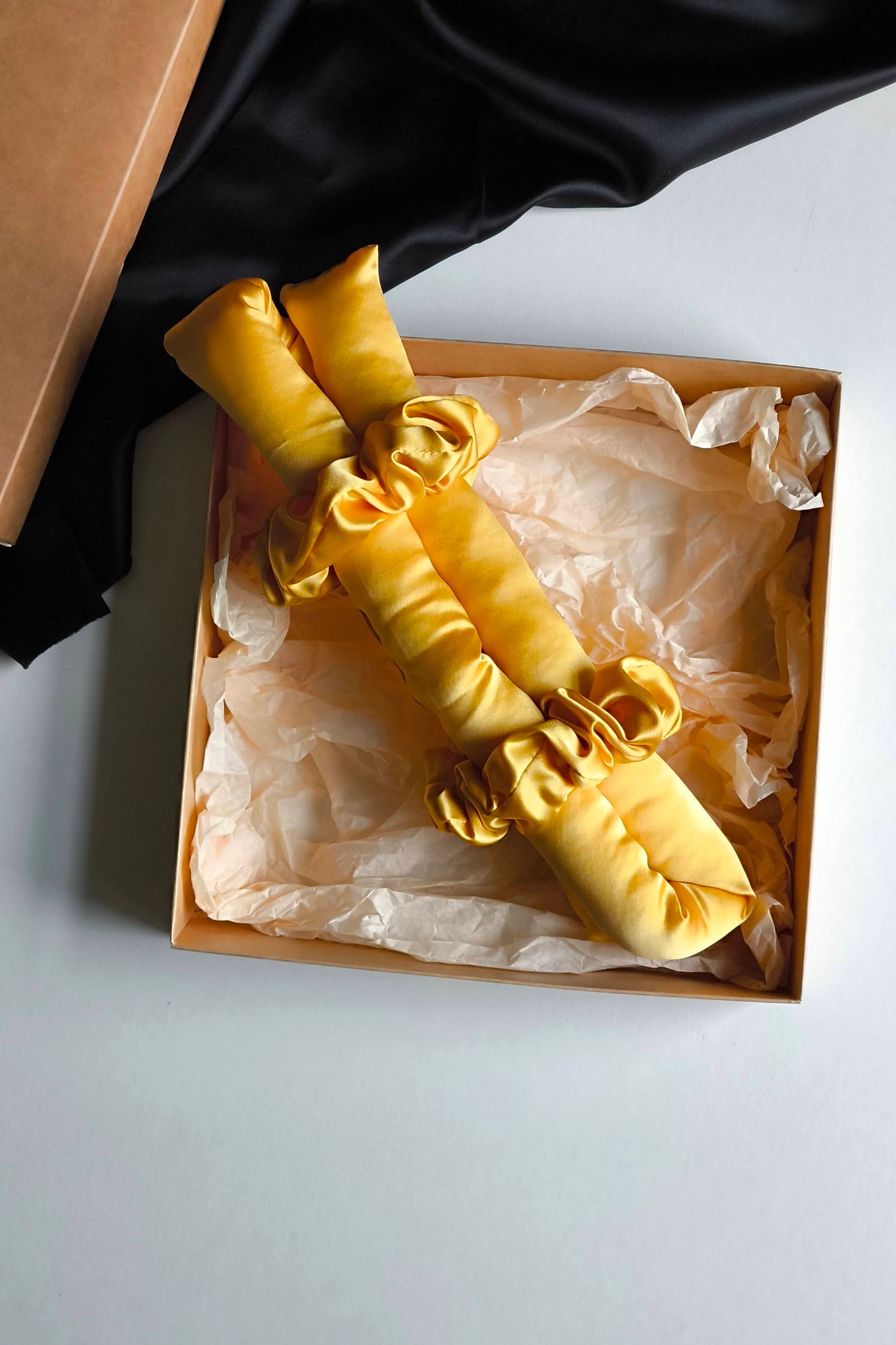 Silk Hair Curler, Bright Gold