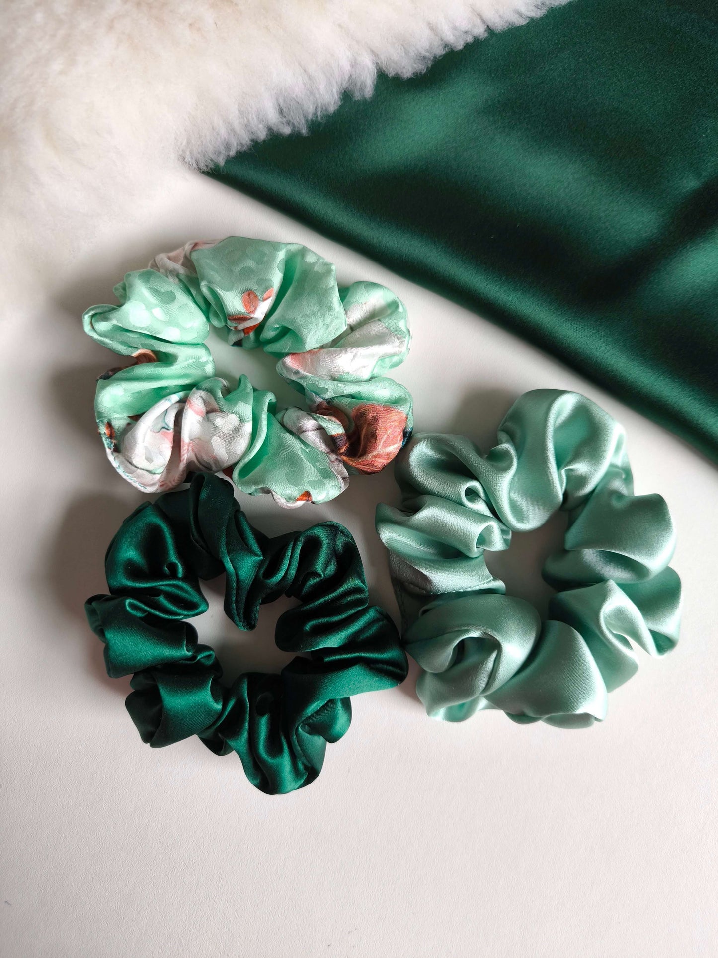 Set of 3 pcs Silk hair scrunchies "Mint"