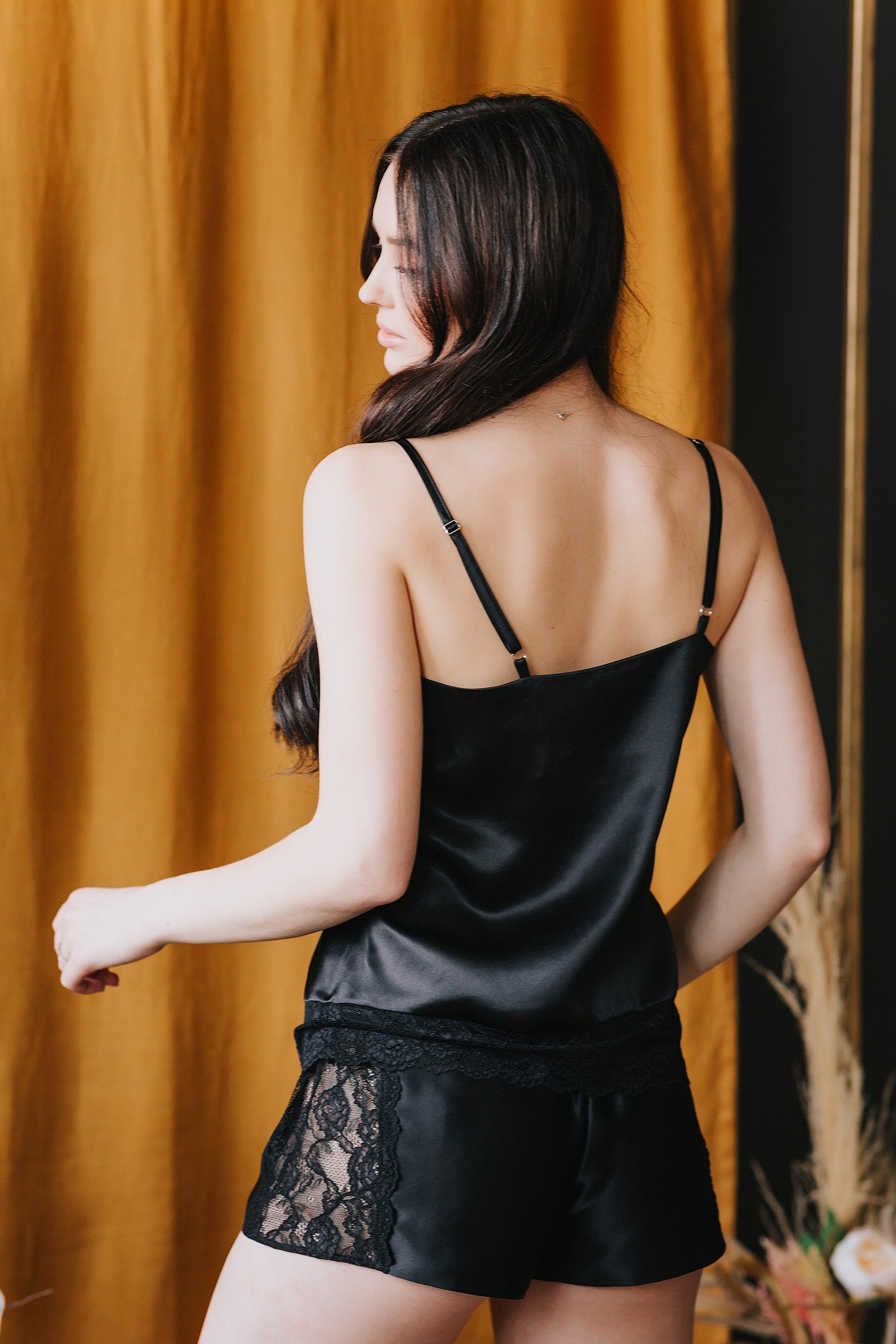 Silk pajama with lace, Black