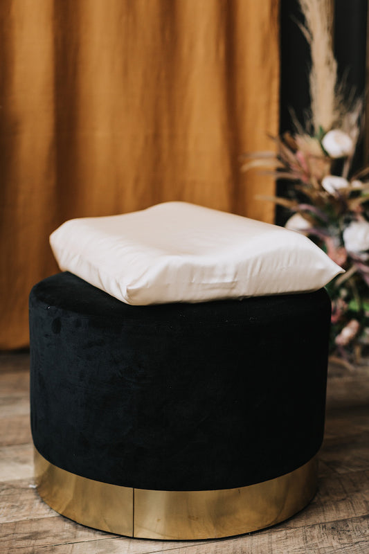 Silk pillowcase for orthopedic pillows 50x30 cm, Champagne