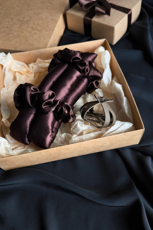 Zīda matu rullis ar zīda matu gumijām un matu sprādzi