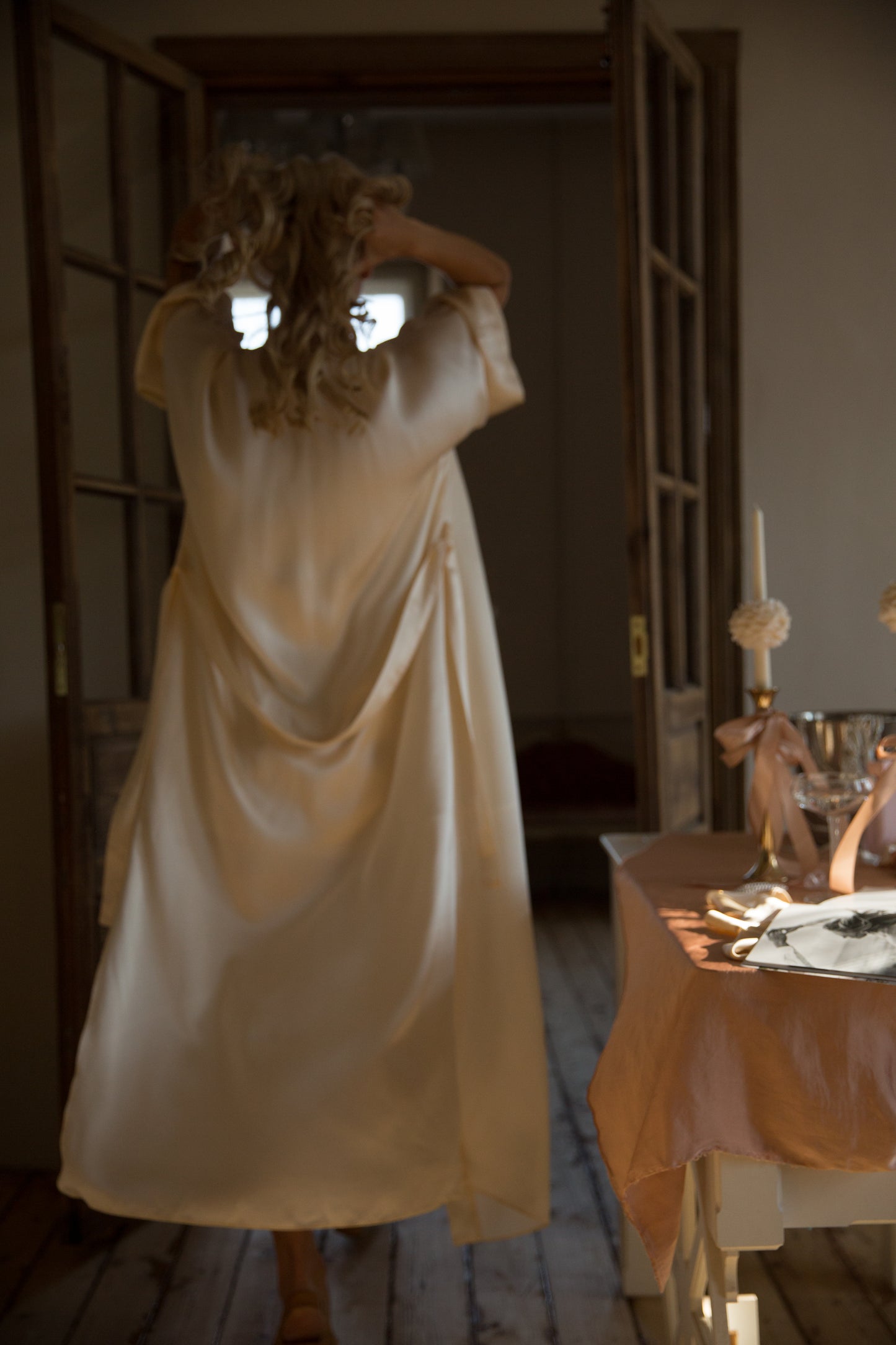 Zīda satīna maxi garais halāts līdz zemei