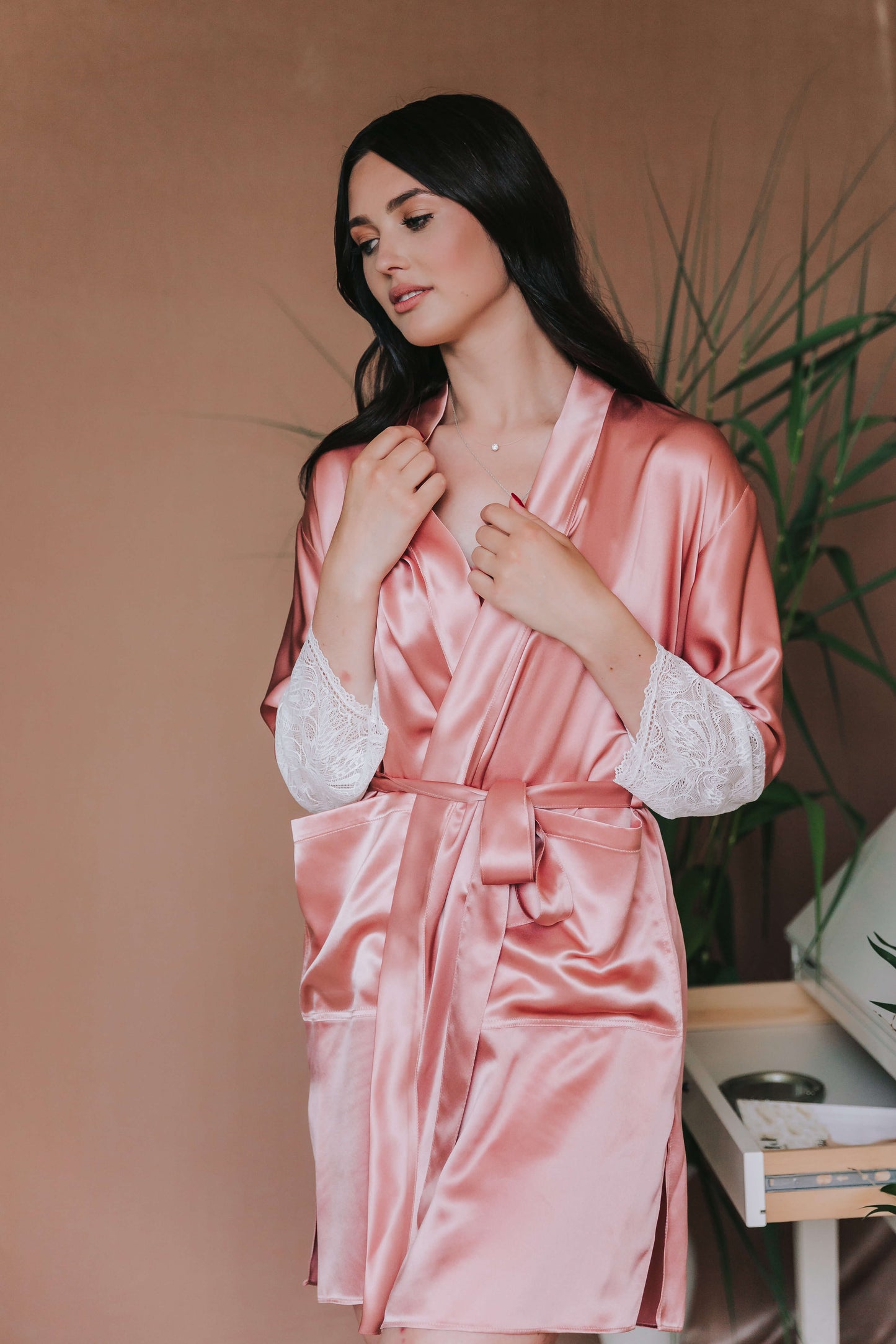 Silk robe with lace, Rose pink