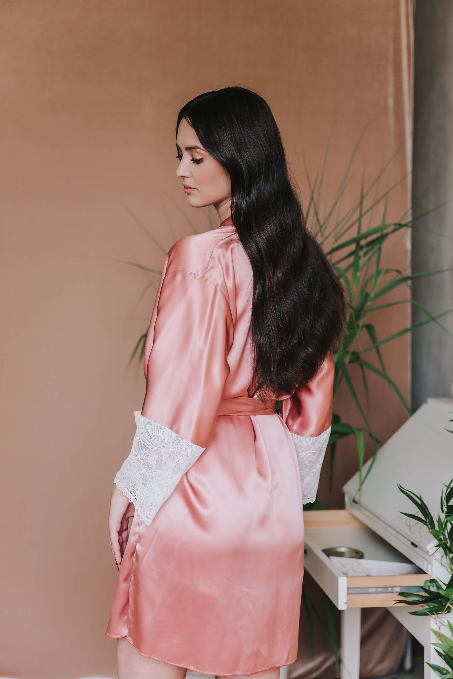 Silk robe with lace, Rose pink