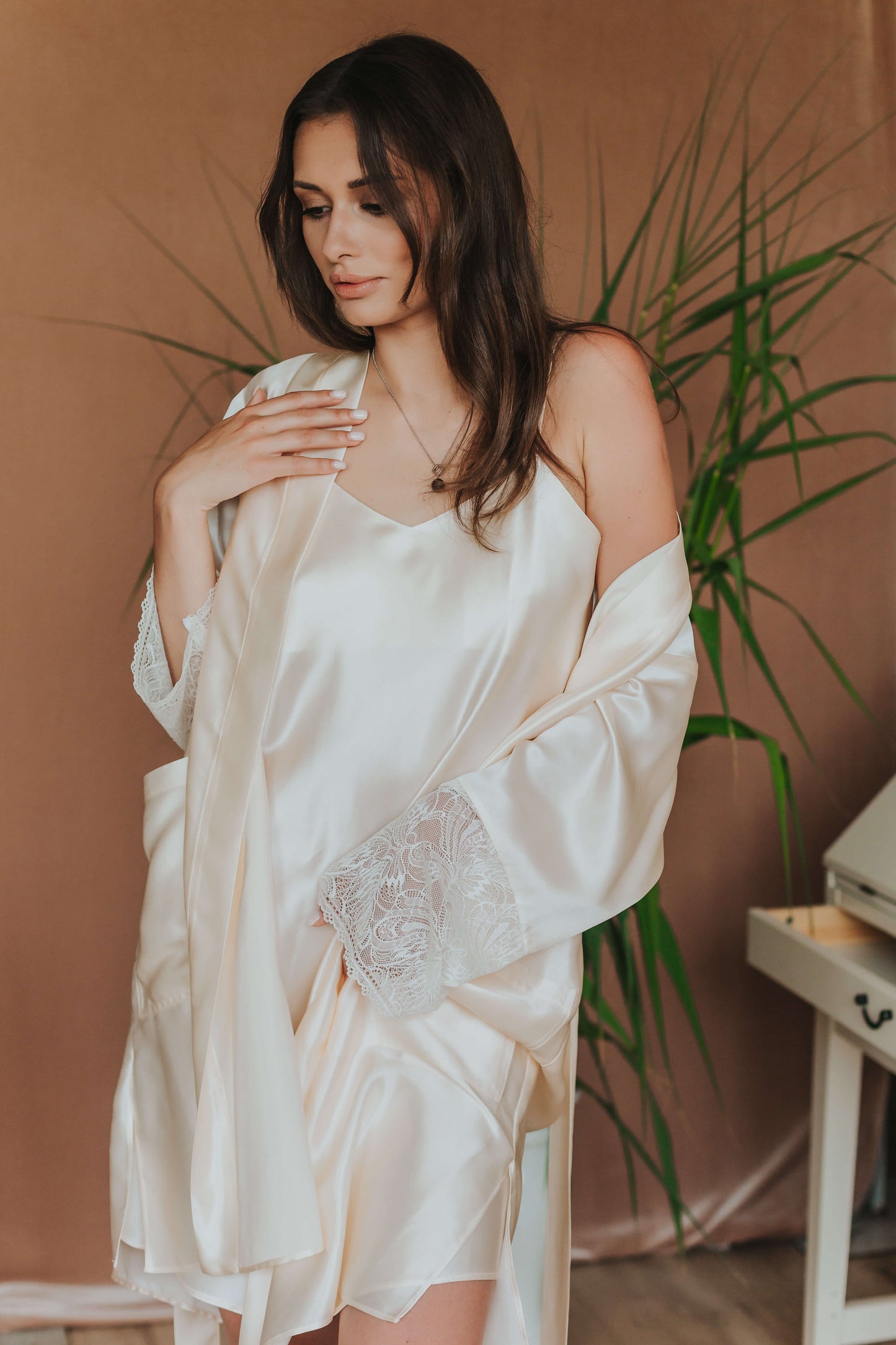 Silk Robe with lace, Champagne
