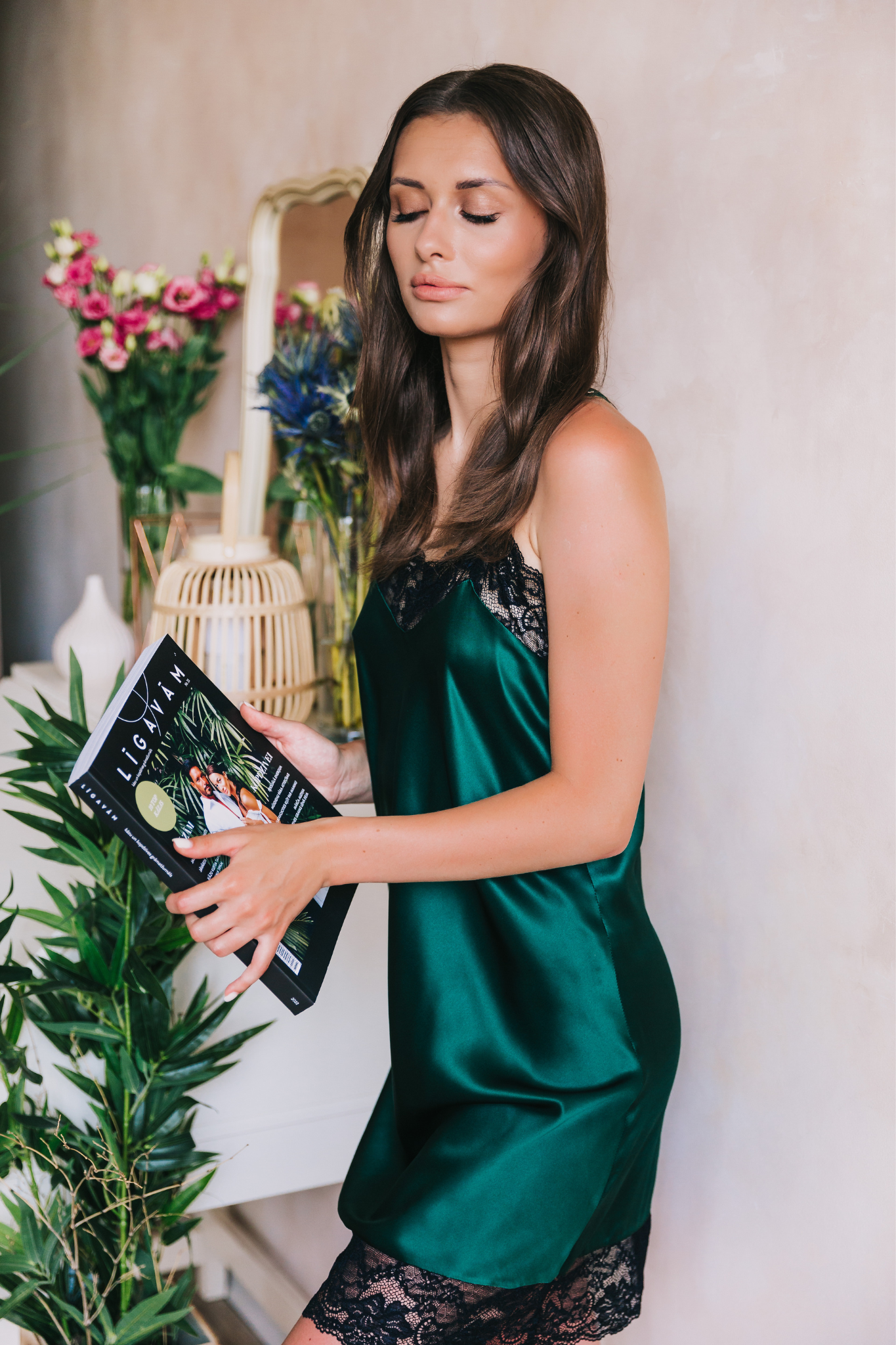 Silk nightgown with lace neckline and hemline, Green
