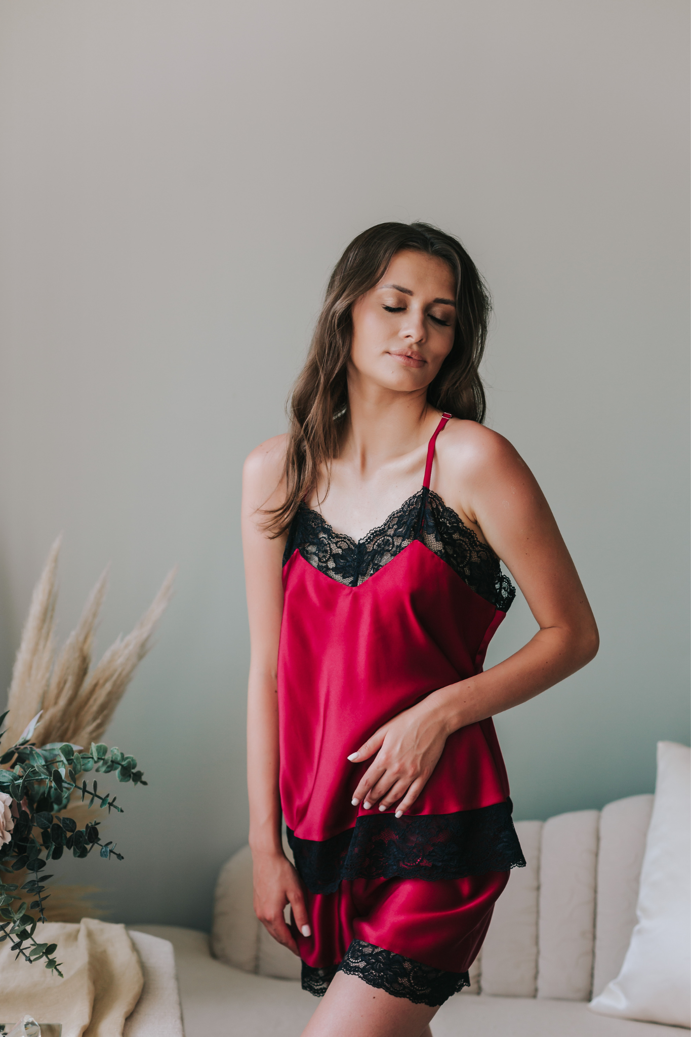 Silk pajama with black lace, Wine Red (22 mm)