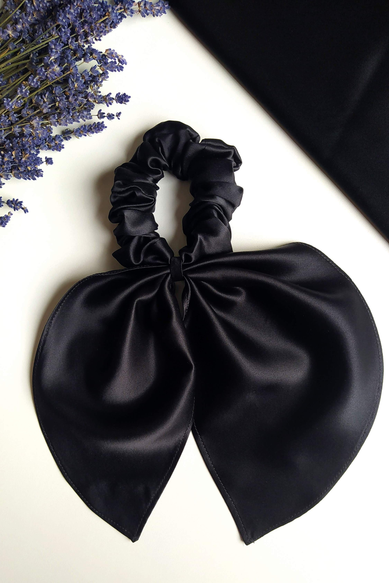 Zīda matu gumija ar banti, melna