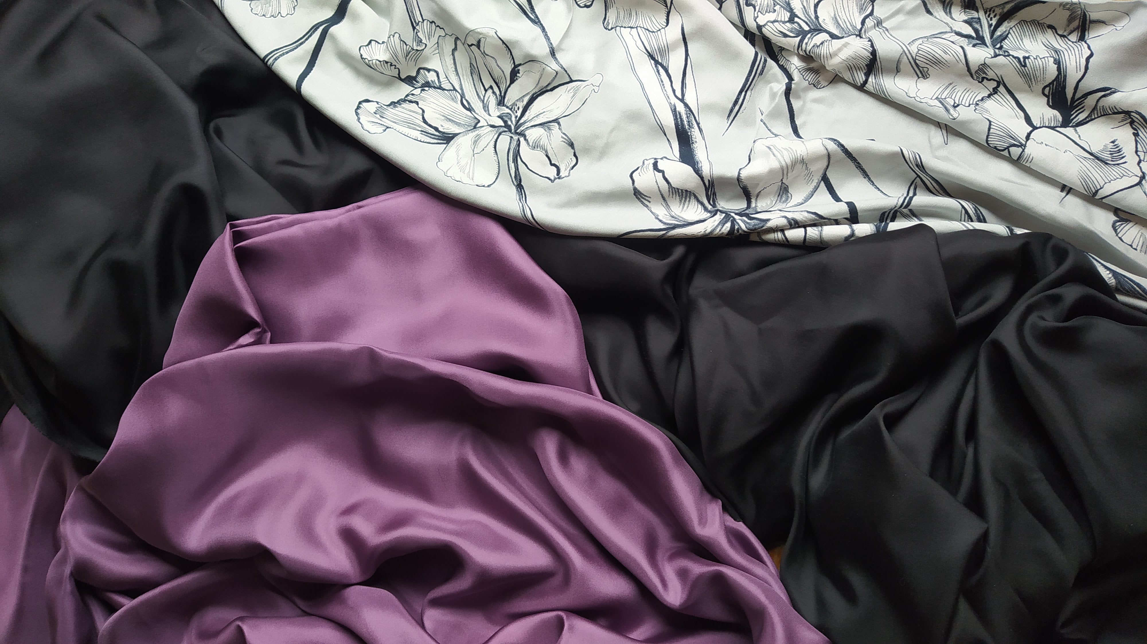 What are the differences between Silk, Artificial silk and Satin