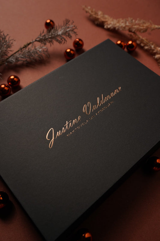 Mazā dāvanu kastīte matu gumijām