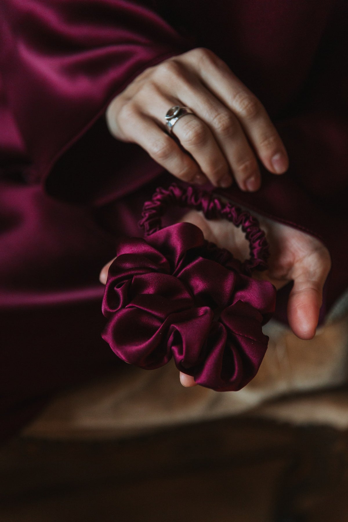 Silk hair scrunchie, Bordeaux