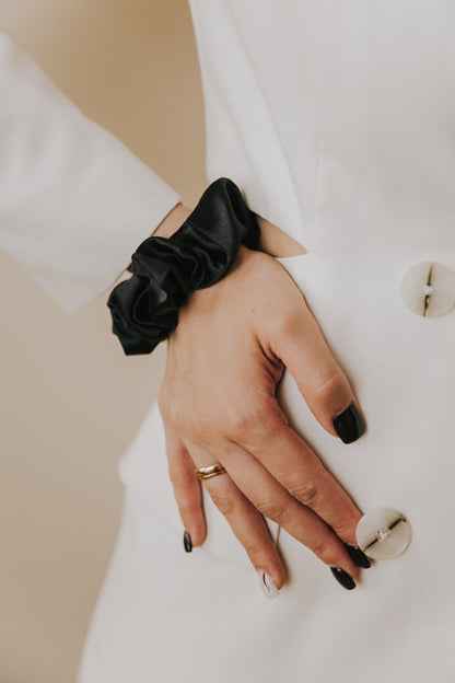 Silk hair scrunchie, Black