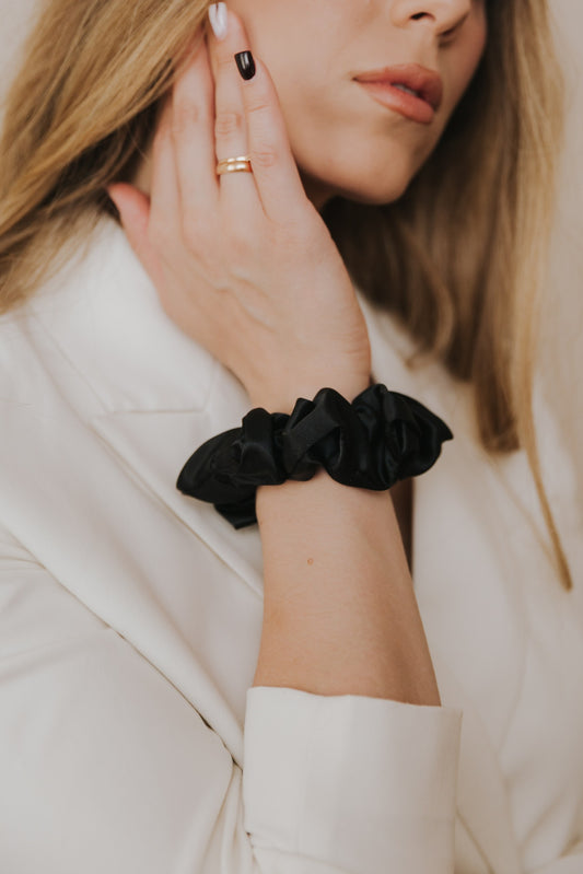 Silk hair scrunchie, Black