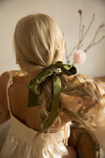 Silk Ribbon/ Neck and Hair Scarf (140 cm), Pesto green