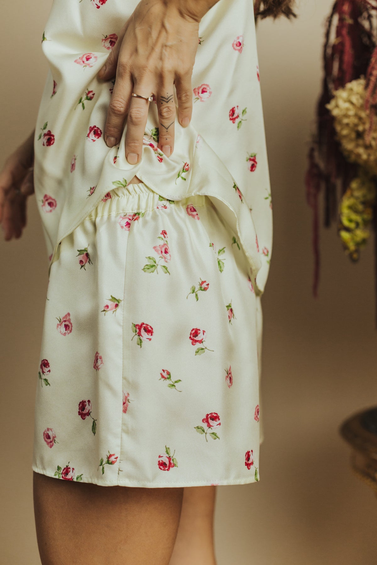 Silk twill pajama set with Top and Shorts "Rose"