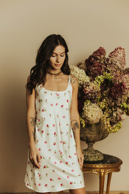 Silk nightgown "Mia", Rose pattern