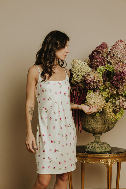 Silk nightgown "Mia", Rose pattern