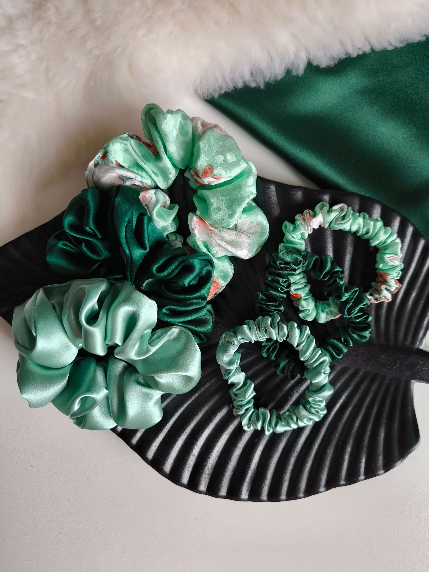 Set of 3 pcs Silk hair scrunchies "Mint"