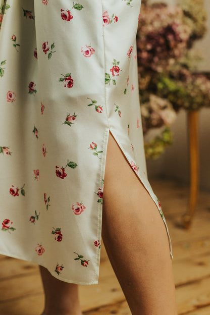 Kimono stila garais halāts ar kabatām, Rožu raksts