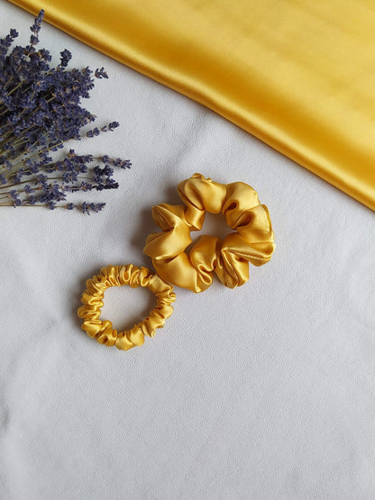 Silk hair scrunchie, Yellow
