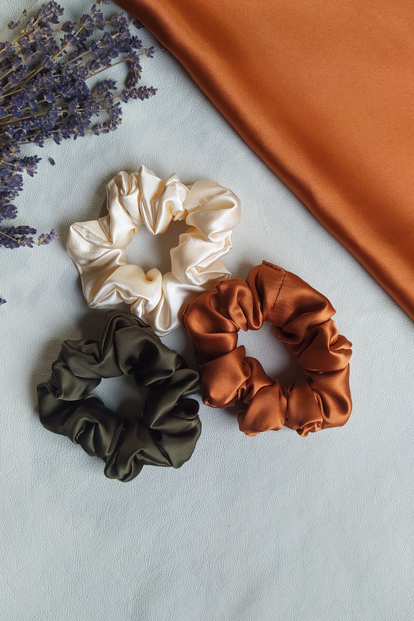 Set of 3 pc. silk hair scrunchies "Autumn feel"