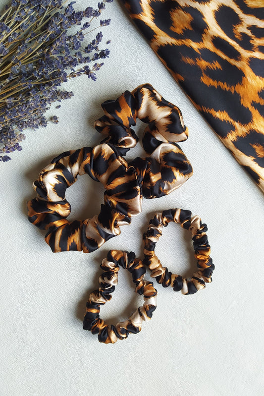 Silk hair scrunchie, Leopard