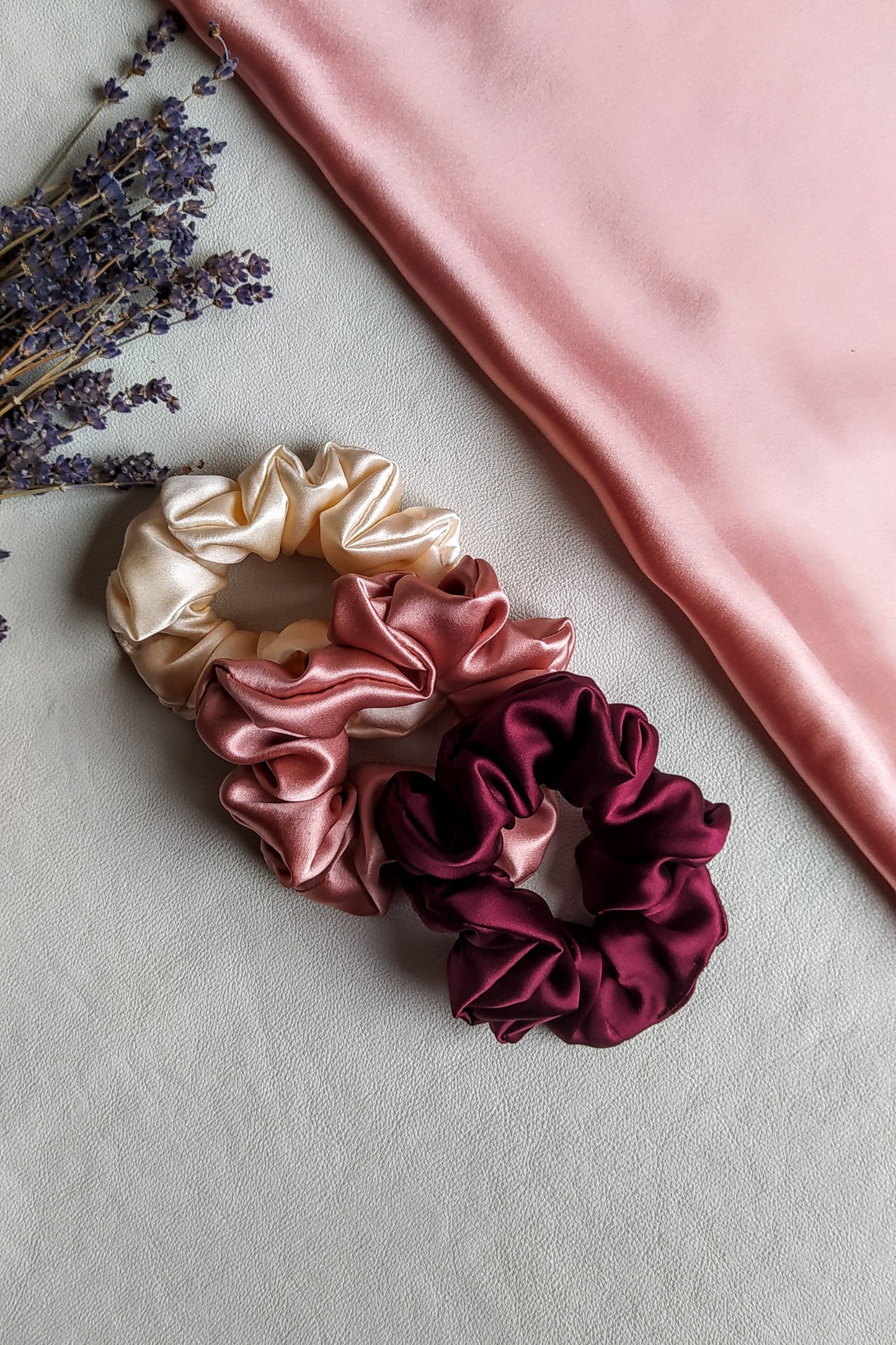 Set of 3 pc. Silk hair scrunchies "Roses"