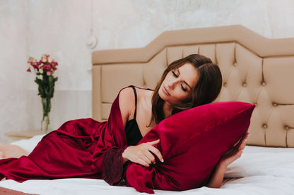 Silk pillowcase, Wine red